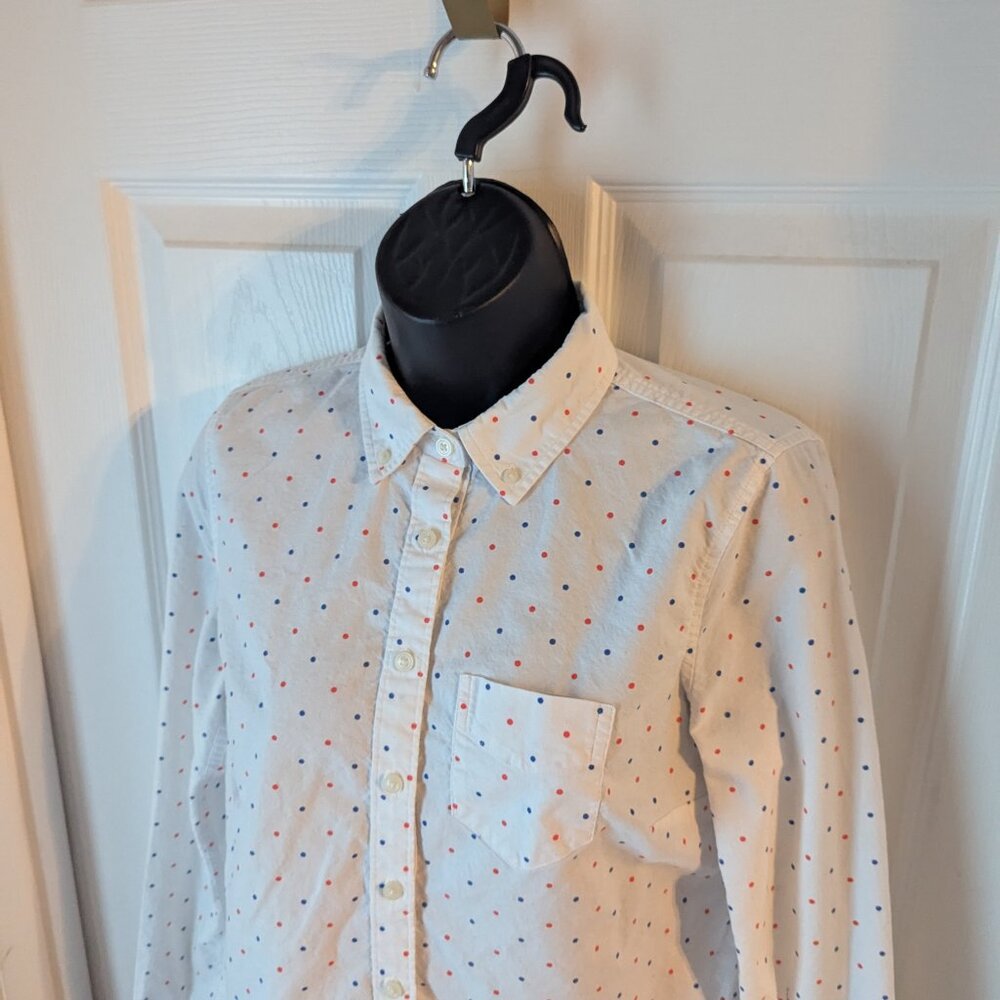 White 100% cotton button down shirt with pink and blue polka dots - small - Picture 2 of 5